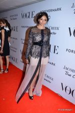 at Vogue_s 5th Anniversary bash in Trident, Mumbai on 22nd Sept 2012 (193).JPG